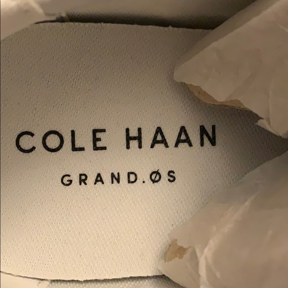 🔥SOLD🔥 Cole Haan Sneakers size 8.5 - Picture 9 of 9